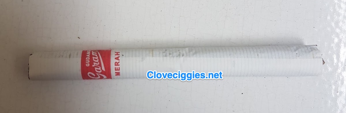 gudang_garam_merah_cigarette_stick